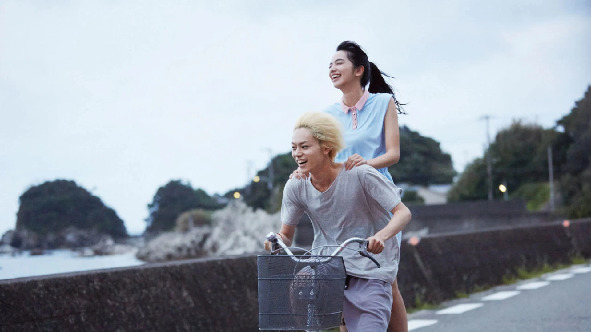 دانلود فیلم Drowning Love 2016