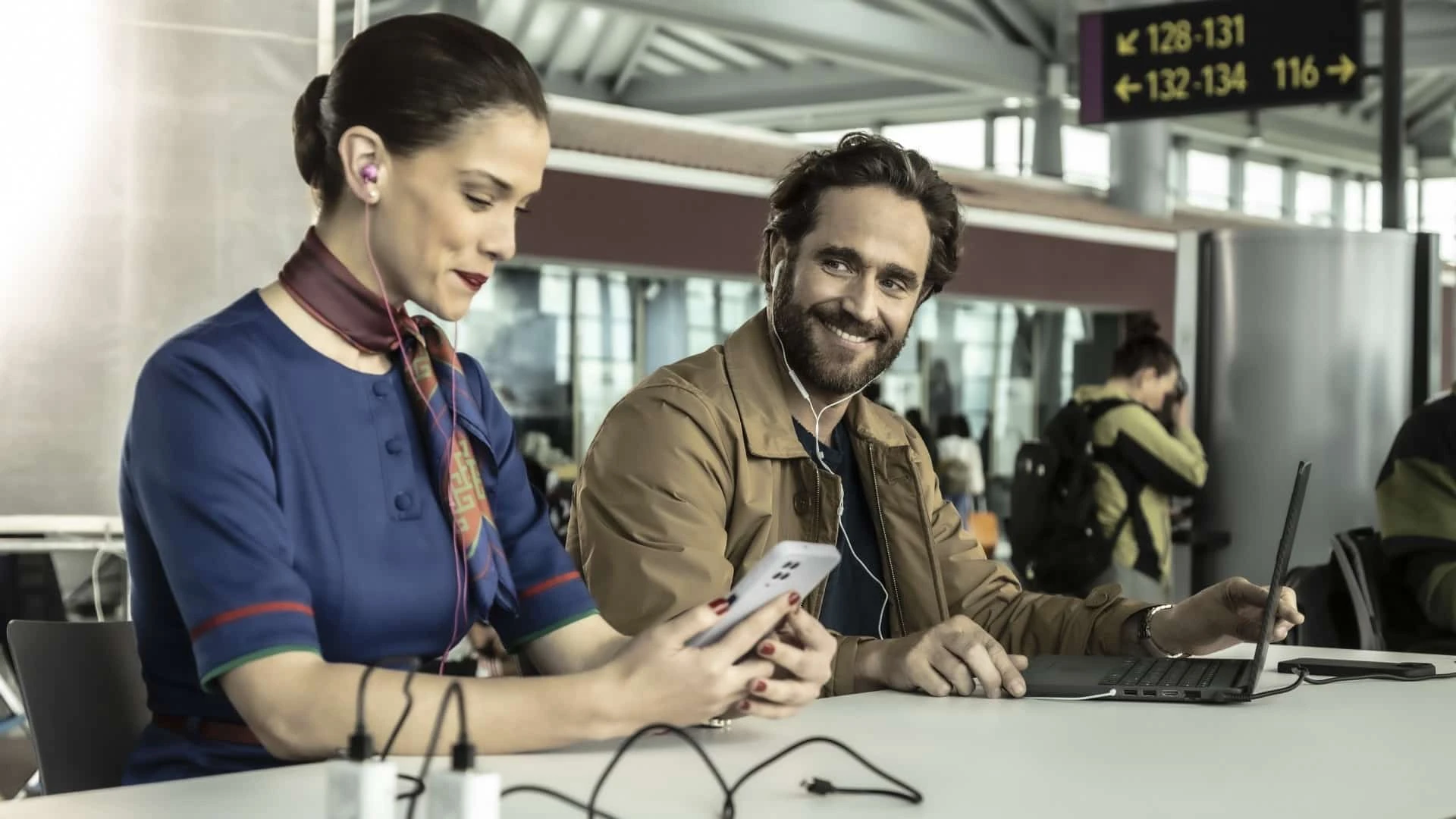 دانلود فیلم El Hilo Rojo 2025