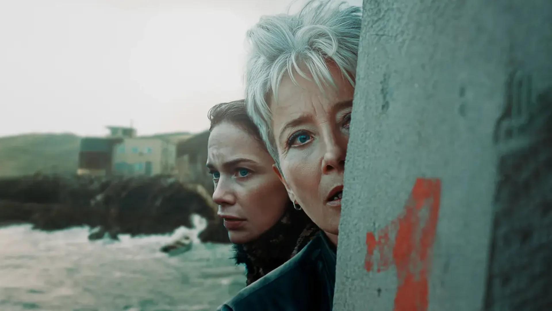 دانلود سریال Down Cemetery Road