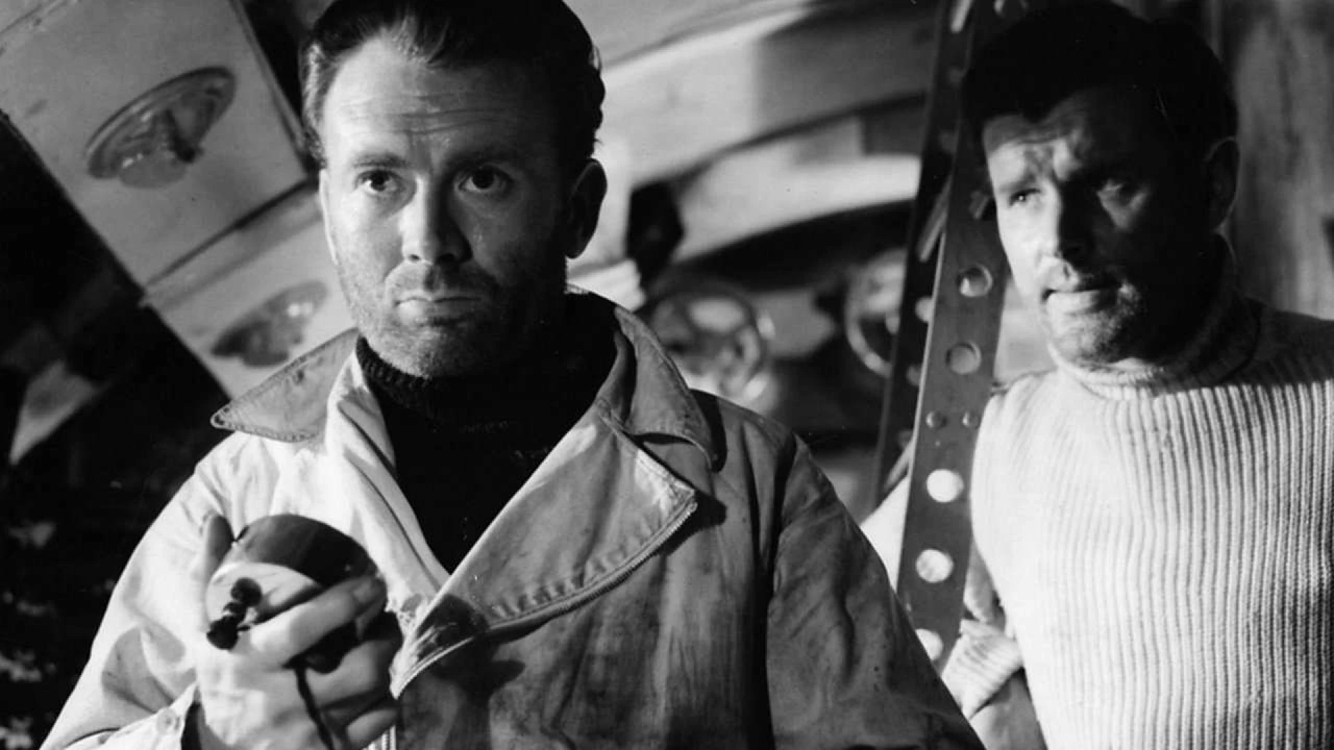 دانلود فیلم We Dive at Dawn 1943